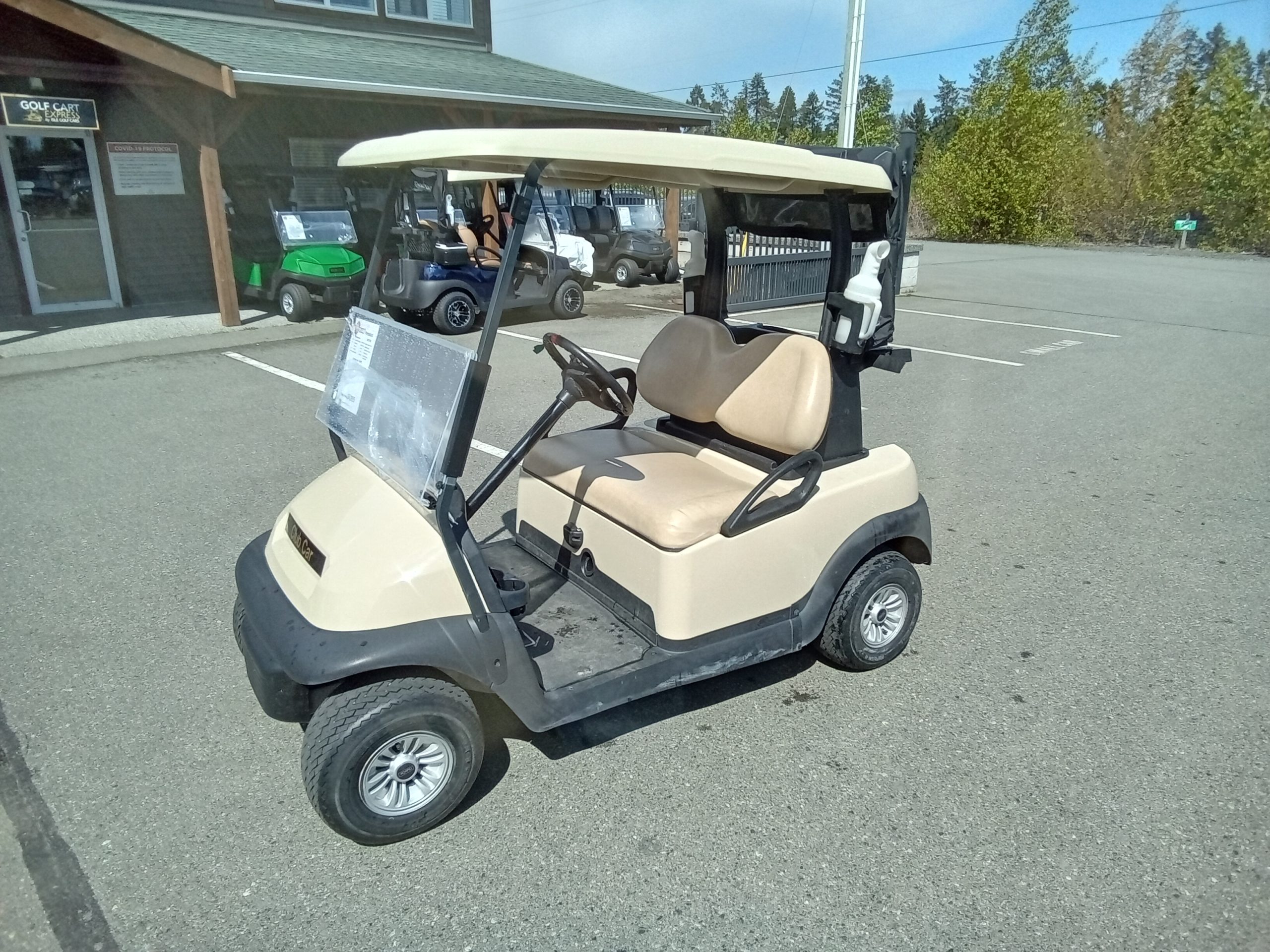 2007 Beige Precedent Gas